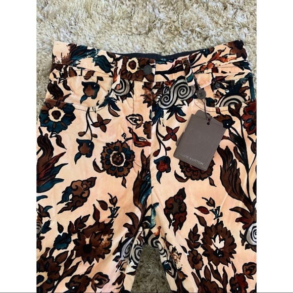 Louis Vuitton Ladies Pants - Picture 2 of 5